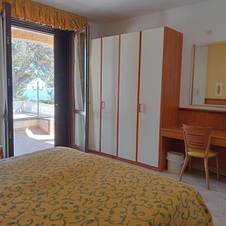 Hotel Bel Sit Senigallia Ngoại thất bức ảnh